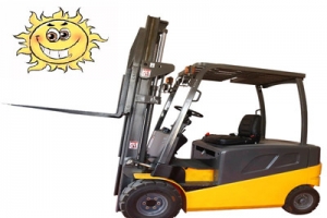 夏季如何正確使用電動小型叉車？