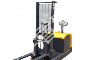 全電動(dòng)前移式堆高車(chē)在使用中有哪些誤區(qū)？
